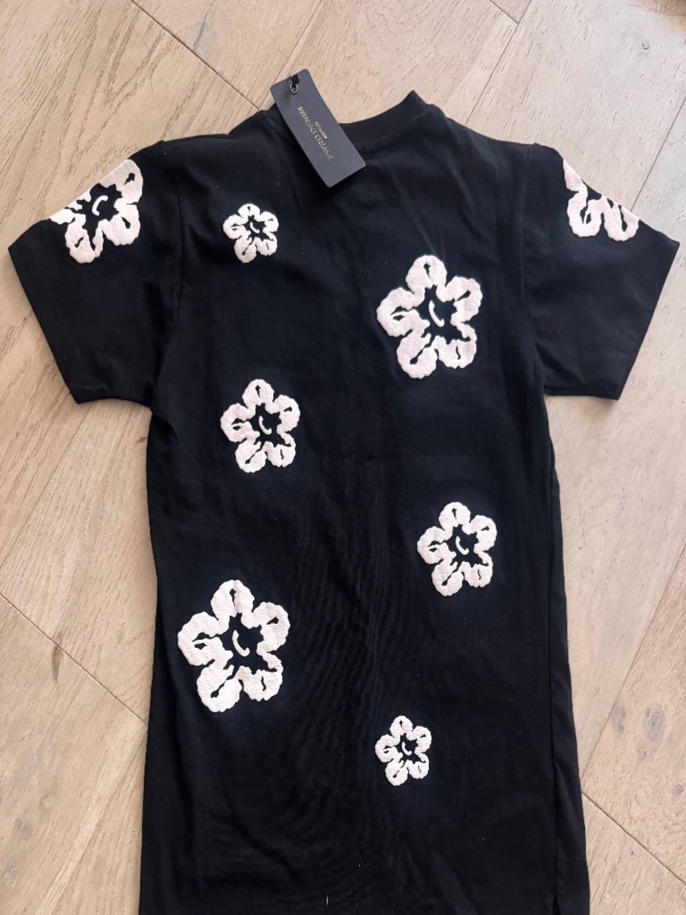 FWRD DENIM - Black Tee - Picture 2 of 2